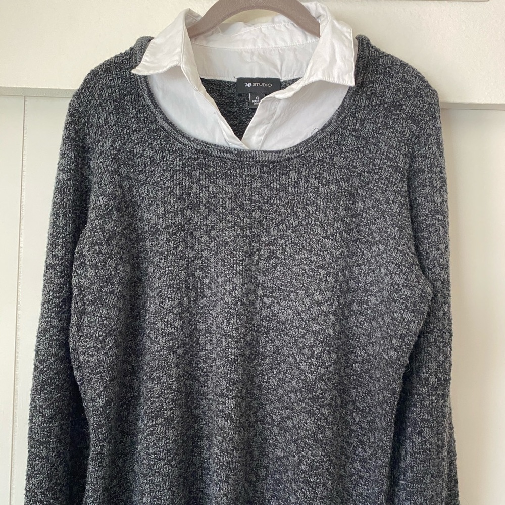 AB Studio Heather Charcoal Gray V-Neck Sweater